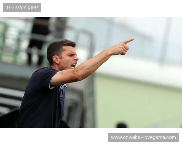 博洛尼亚门将红牌成转折点，莫塔场边无言