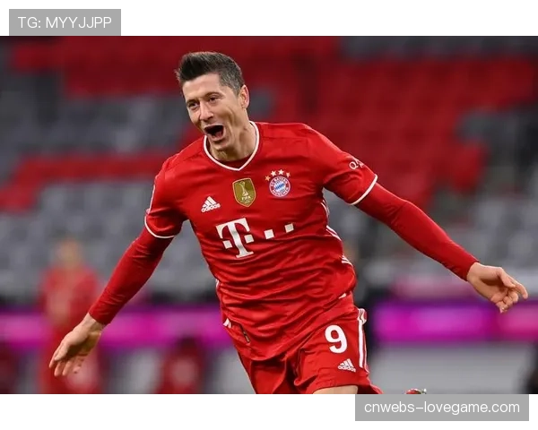 图片报：莱万多夫斯基有望在今夏以自由身重返德甲，多支球队有意。